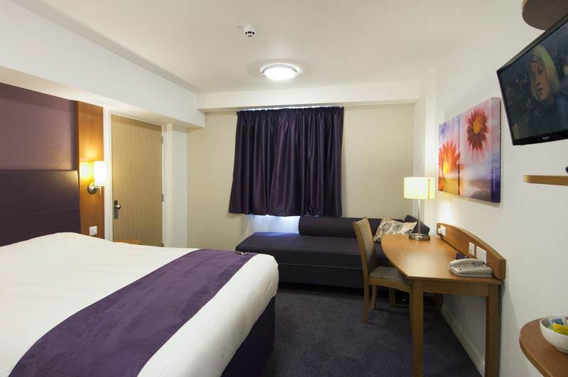 Premier Inn Harlow Exterior foto
